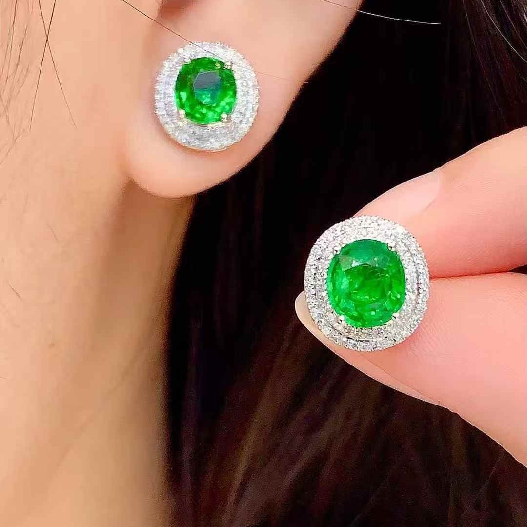 14k Gold 2.6 Ct Natural Tsavorite & Diamond Earrings - 4