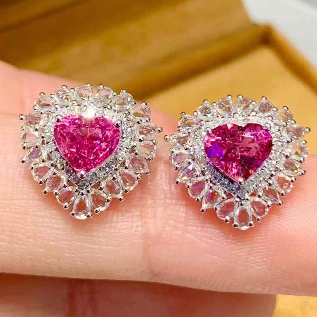 14k Gold 1.55 Ct Natural Spinel & Diamond & Sapphire Earrings: Ref:231119065 // gold content:14k gold // main gemstone:spinel // shape:heart // carat weight:1. 55ct // color:pink // treatment:natural // // adjacent gemstone 2 : diamond // shape:round // clarity g