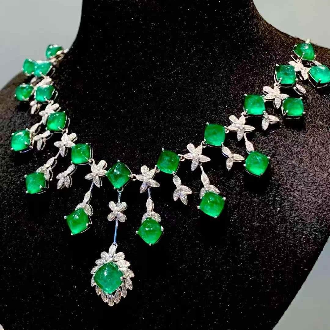 14k Gold 17.02 Ct Natural Emerald & Diamond Necklace - 2