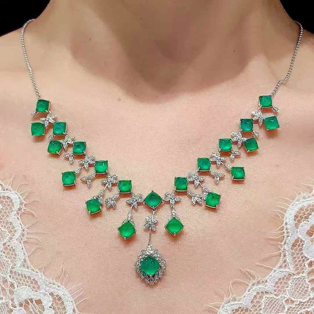 14k Gold 17.02 Ct Natural Emerald & Diamond Necklace - 5