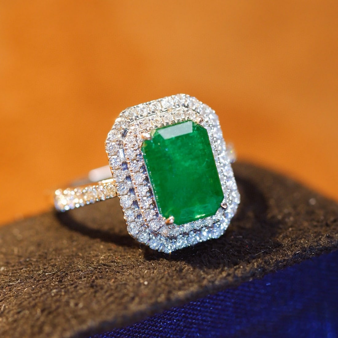 14k Gold 2.26 Ctw Natural Emerald & Diamond Ring - 8