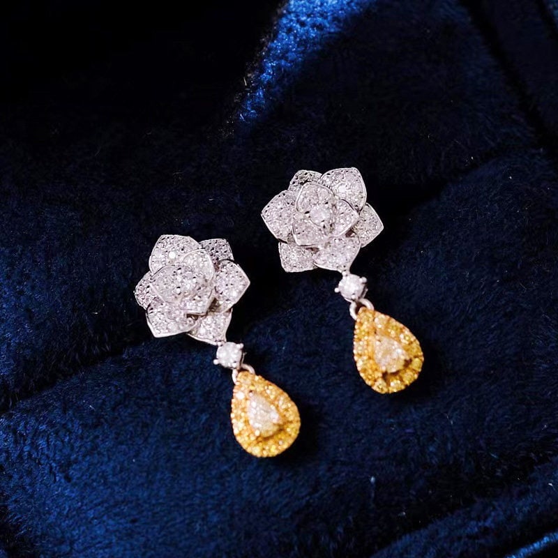 14k Gold 0.9 Ct Natural Color Diamond Earrings - 3