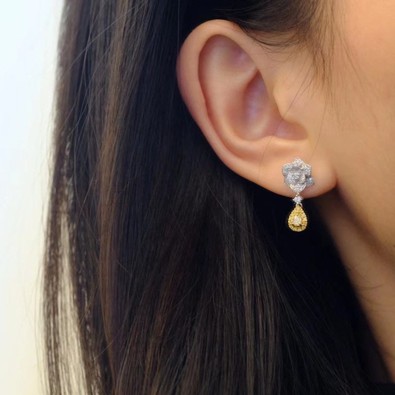 14k Gold 0.9 Ct Natural Color Diamond Earrings - 5