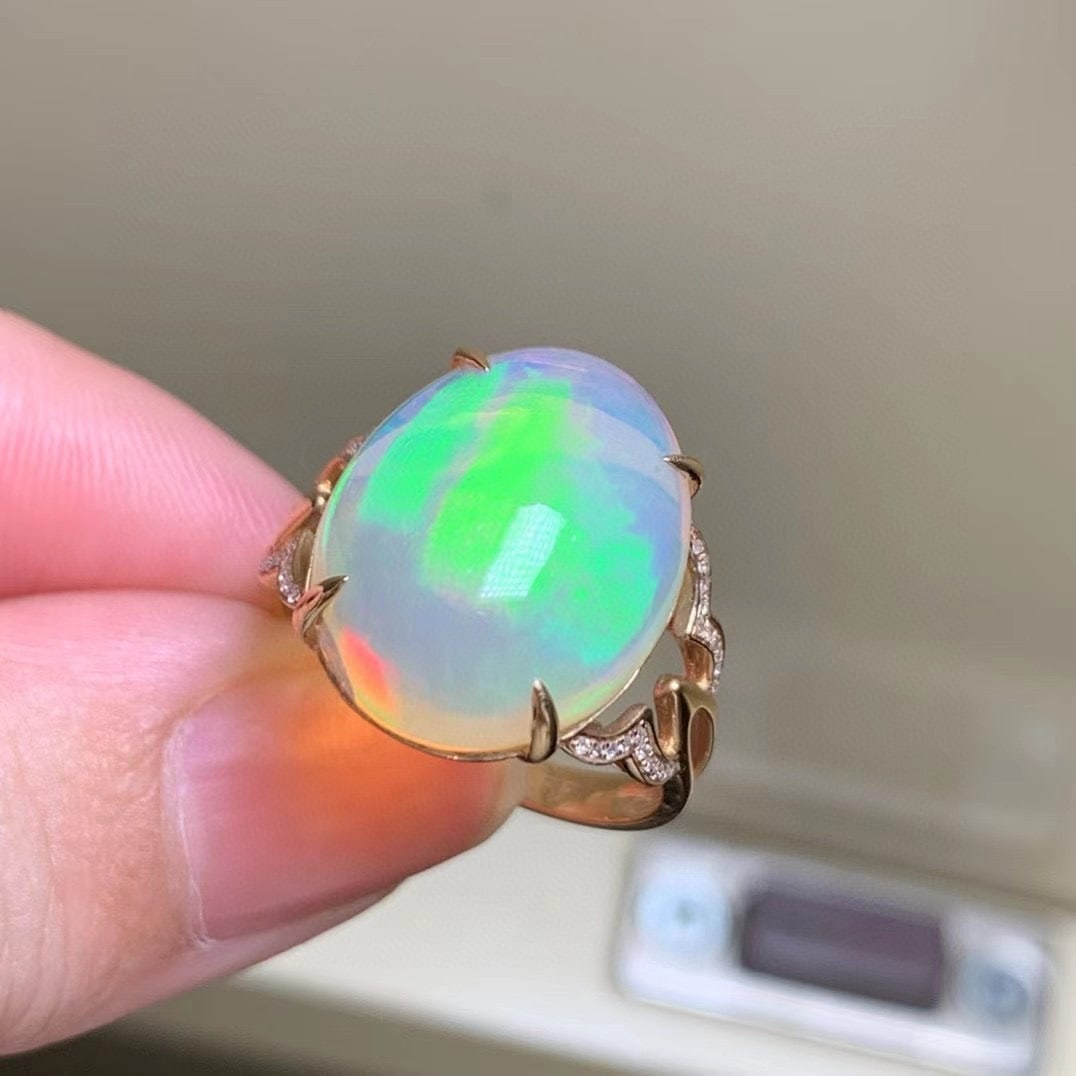 14k Gold 8.13 Ct Natural Opal & Diamond Ring - 3