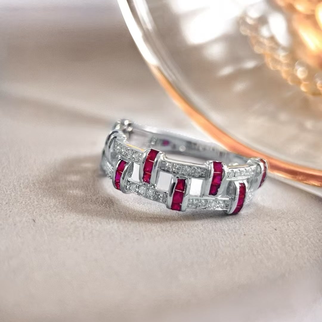 14k Gold 0.88 Ctw Natural Ruby & Diamond Ring - 2