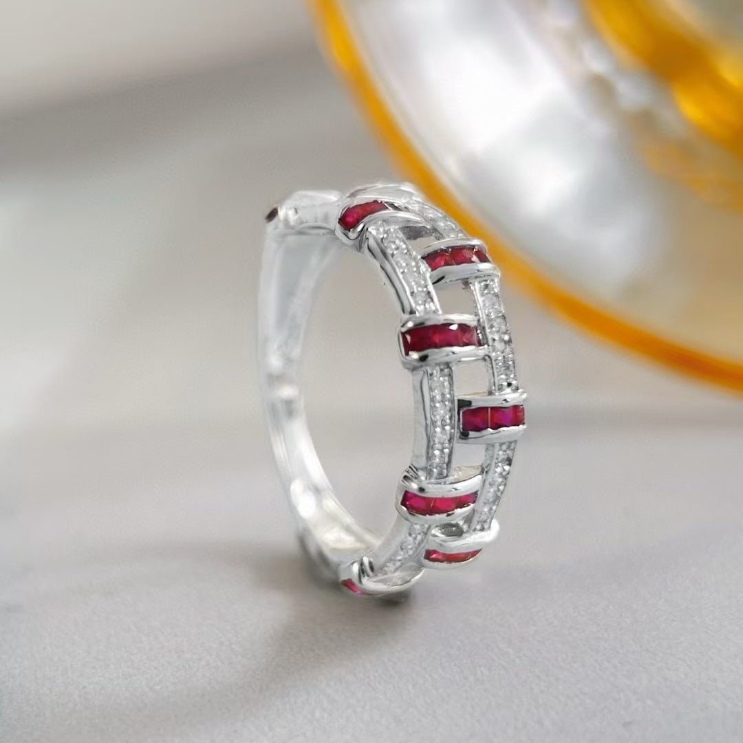 14k Gold 0.88 Ctw Natural Ruby & Diamond Ring - 4