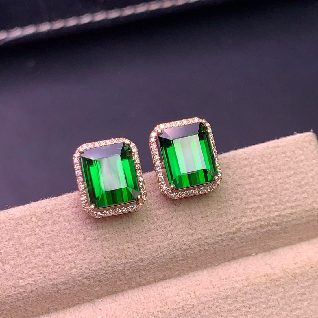 14k Gold 6.8 Ct Natural Tourmaline & Diamond Earrings - 4