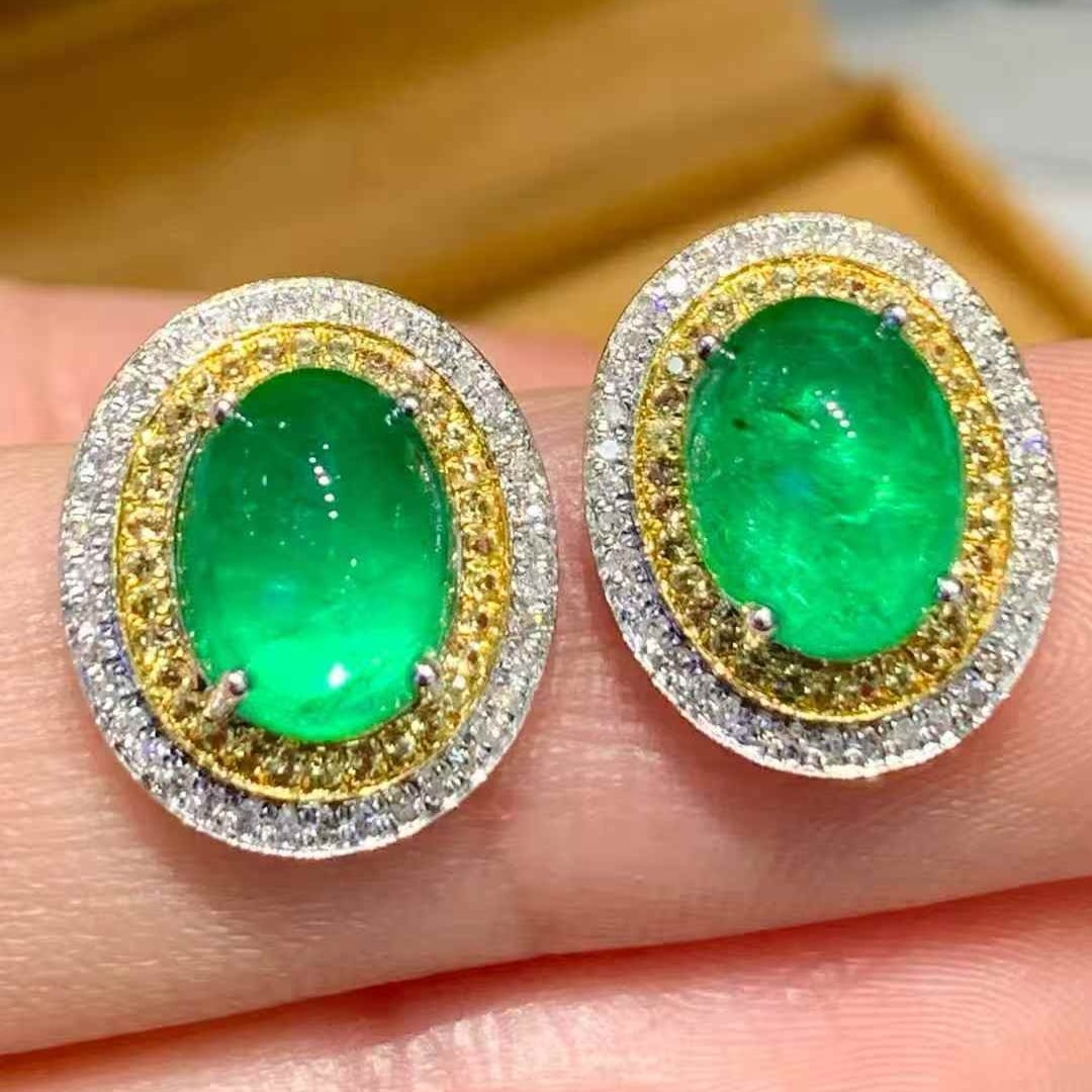 14k Gold 4.2 Ct Natural Emerald & Diamond Earrings - 3