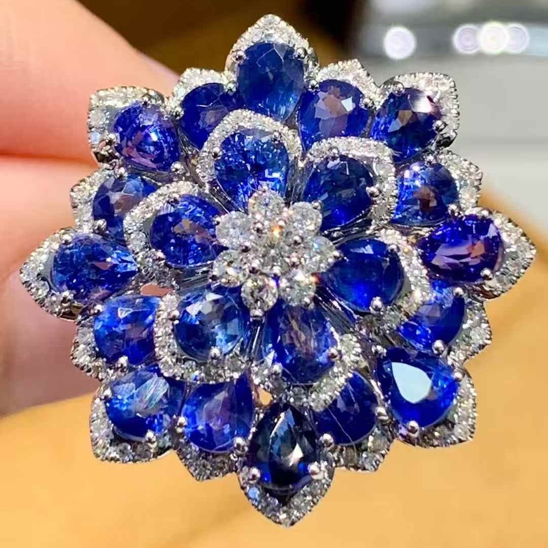 14k Gold 5.01 Ct Natural Sapphire & Diamond Ring - 4