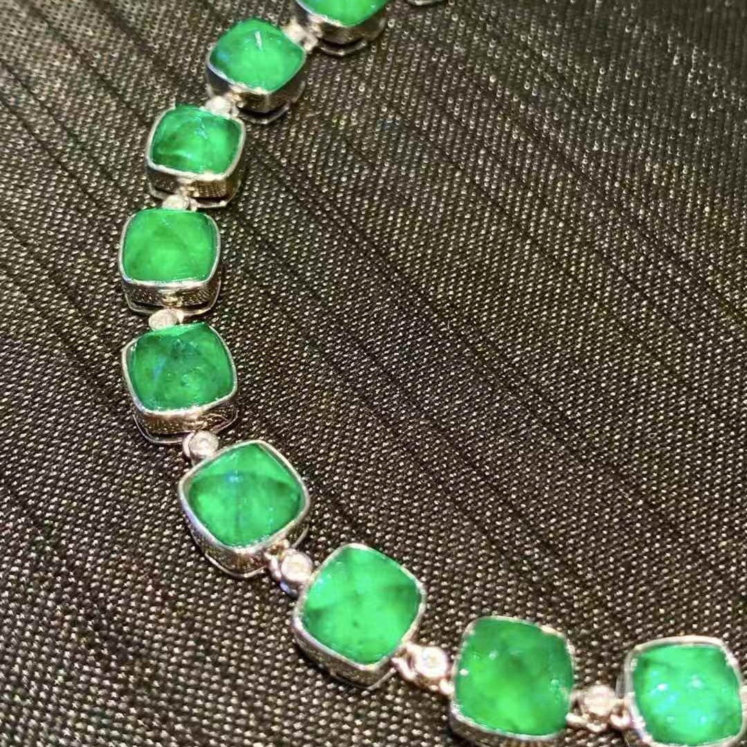 14k Gold 15 Ct Natural Emerald & Diamond Bracelet - 2