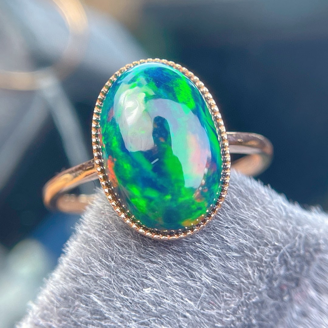 14k Gold 4.3 Ct Natural Opal Ring - 6