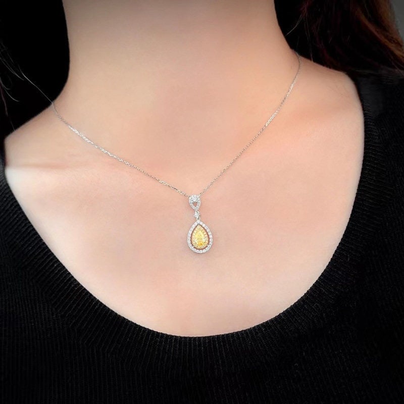 14k Gold 0.7 Ctw Natural Yellow Diamond & Diamond Necklace - 3