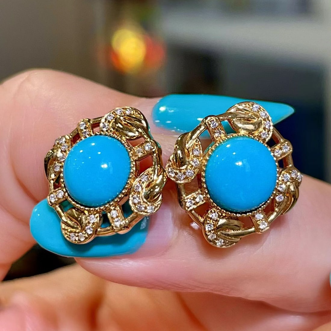 14k Gold 4.09 Ctw Natural Blue Turquoise & Diamond Earrings: Ref:231119256 // gold content:14k gold // main gemstone:blue turquoise // shape:round // carat weight:3. 93ct // color:blue // treatment:natural // cut grade:g // // adjacent gemstone 2 : diamond // s