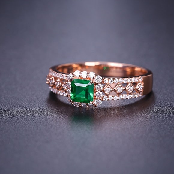 14k Gold 0.69 Ctw Vivid Green Natural Emerald & Diamond Ring - 3