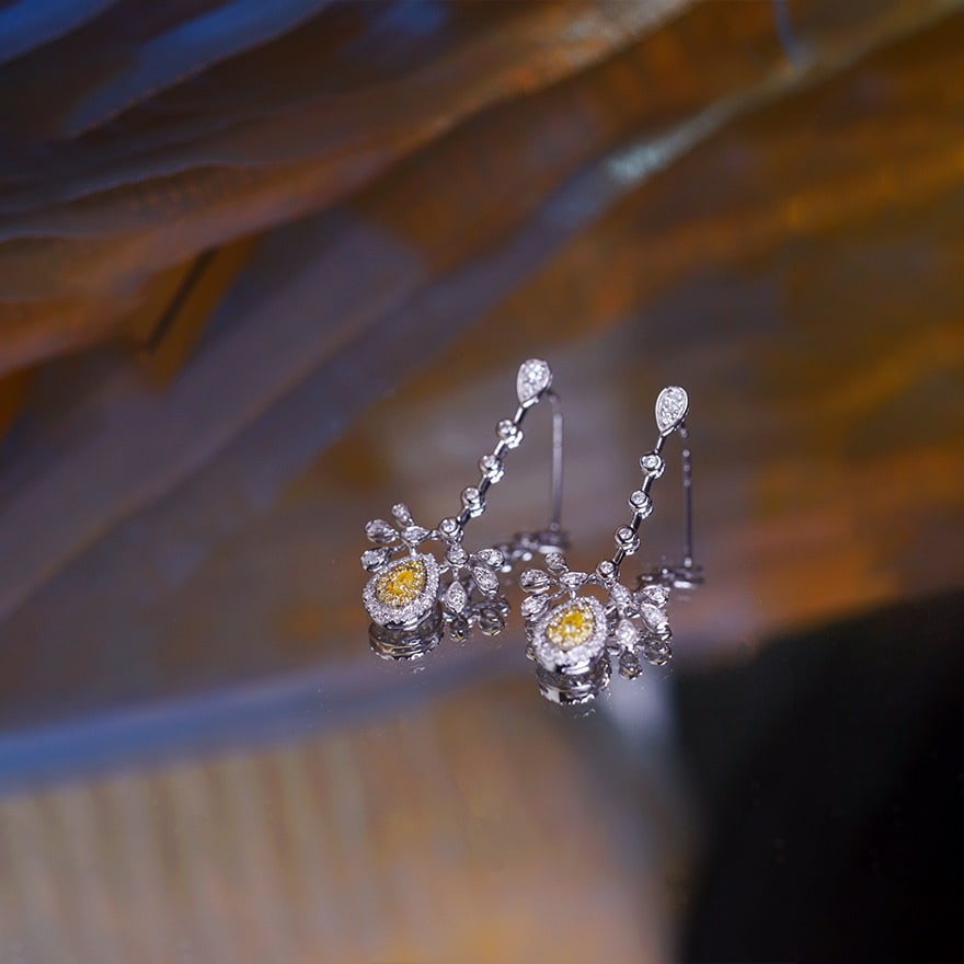 14k Gold 0.8 Ct Natural Color Diamond Earrings - 2