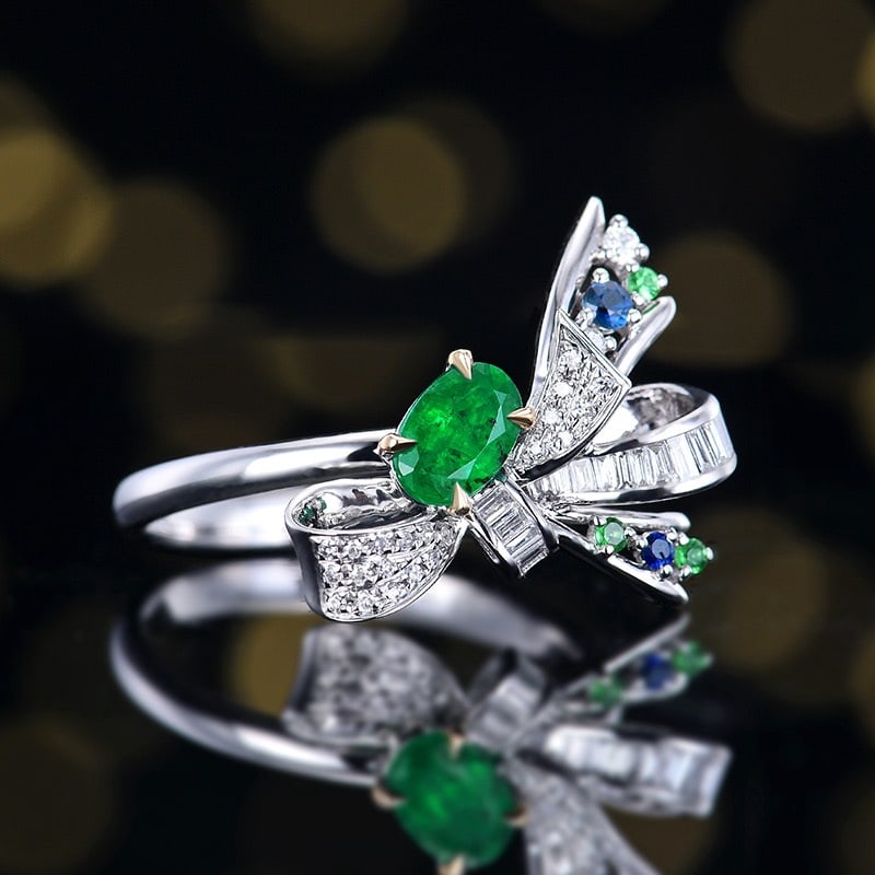 14k Gold 0.6 Ctw Vivid Green Natural Emerald & Diamond Ring - 3