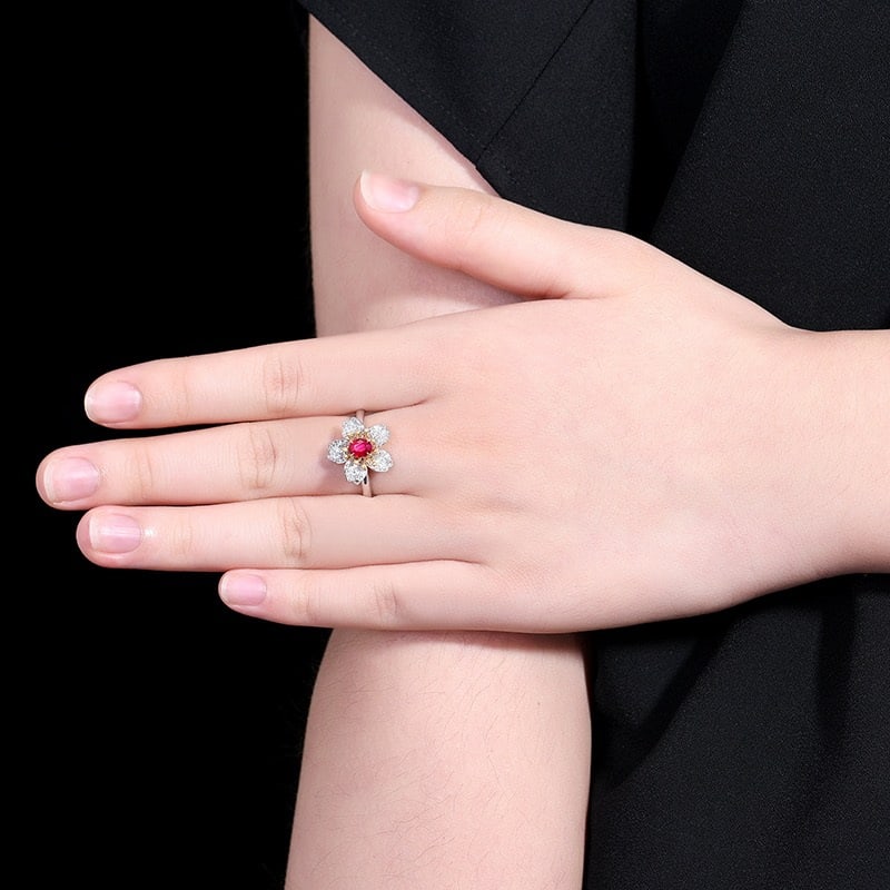 14k Gold 0.95 Ctw Natural Ruby & Diamond & Flowers Ring - 8