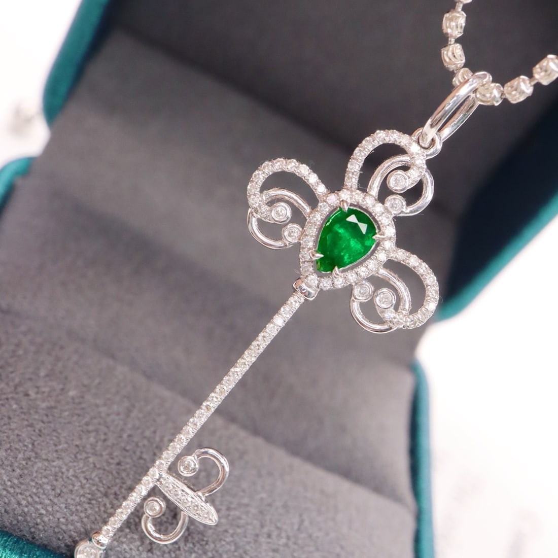 14k Gold 0.57 Ctw Vivid Green Natural Emerald & Diamond Pendant( Without Chain ) - 2