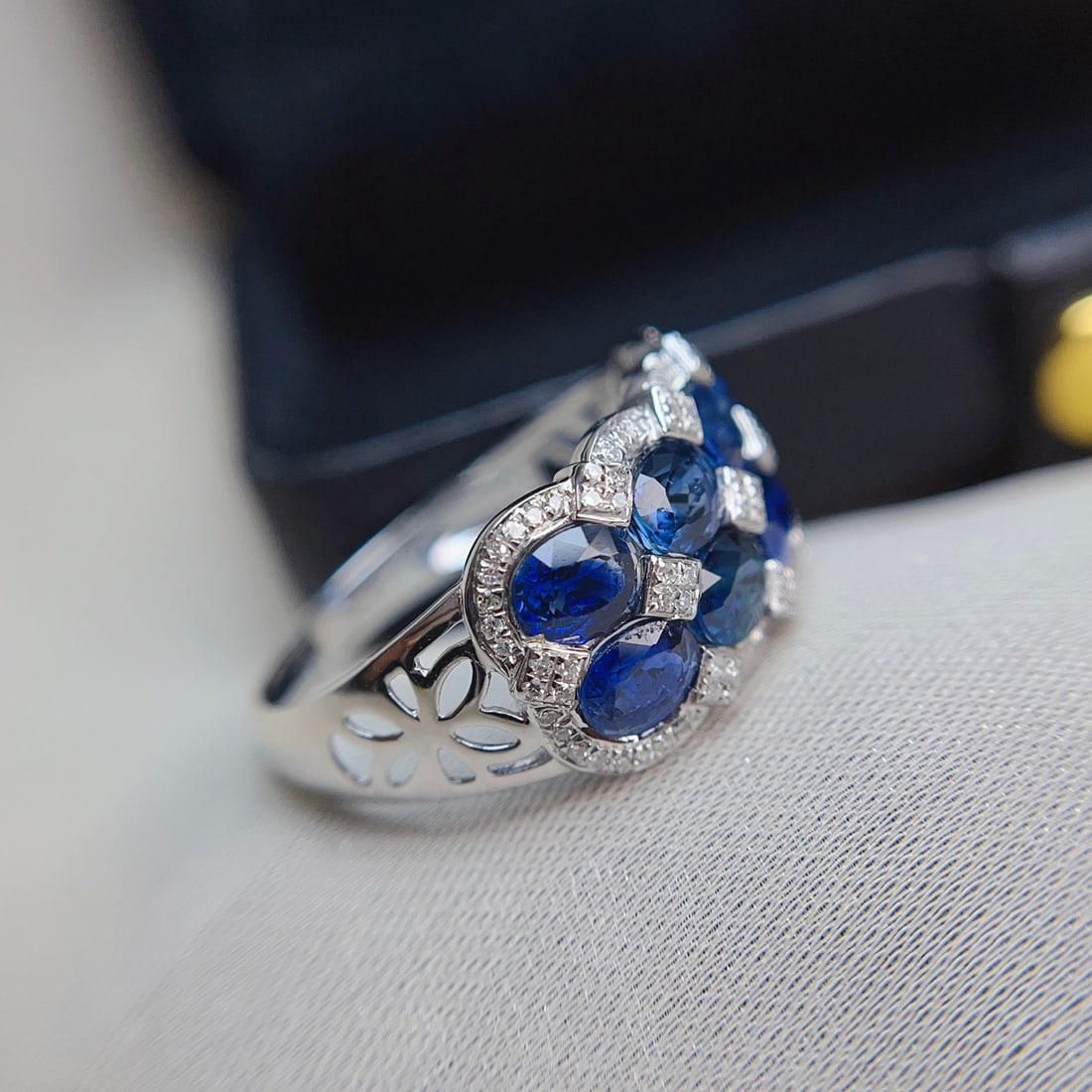 14k Gold 4.60 Ct Natural Sapphire & Diamond Ring - 2