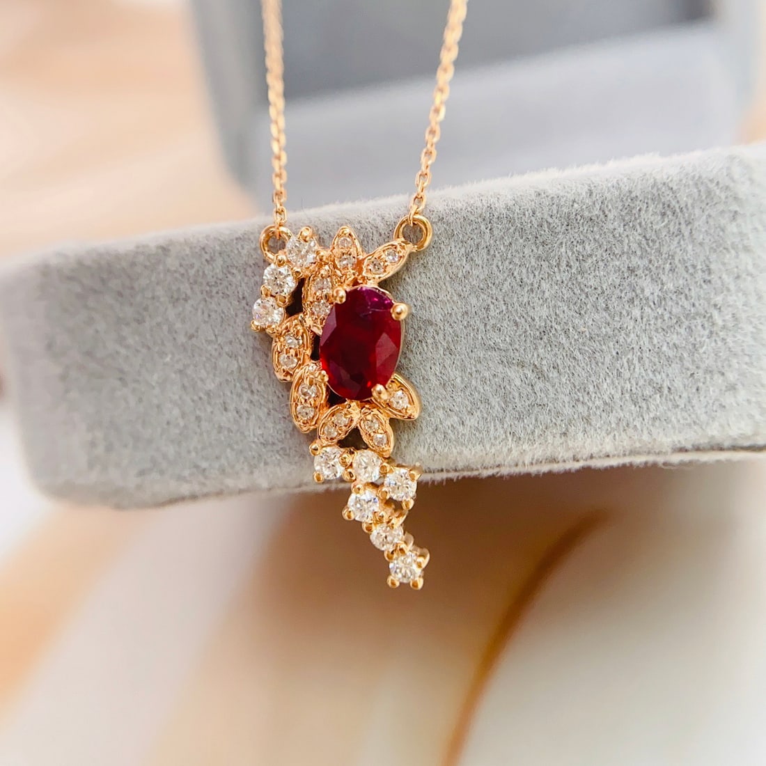 14k Gold 0.70 Ct Natural Ruby & Diamond Necklace - 2