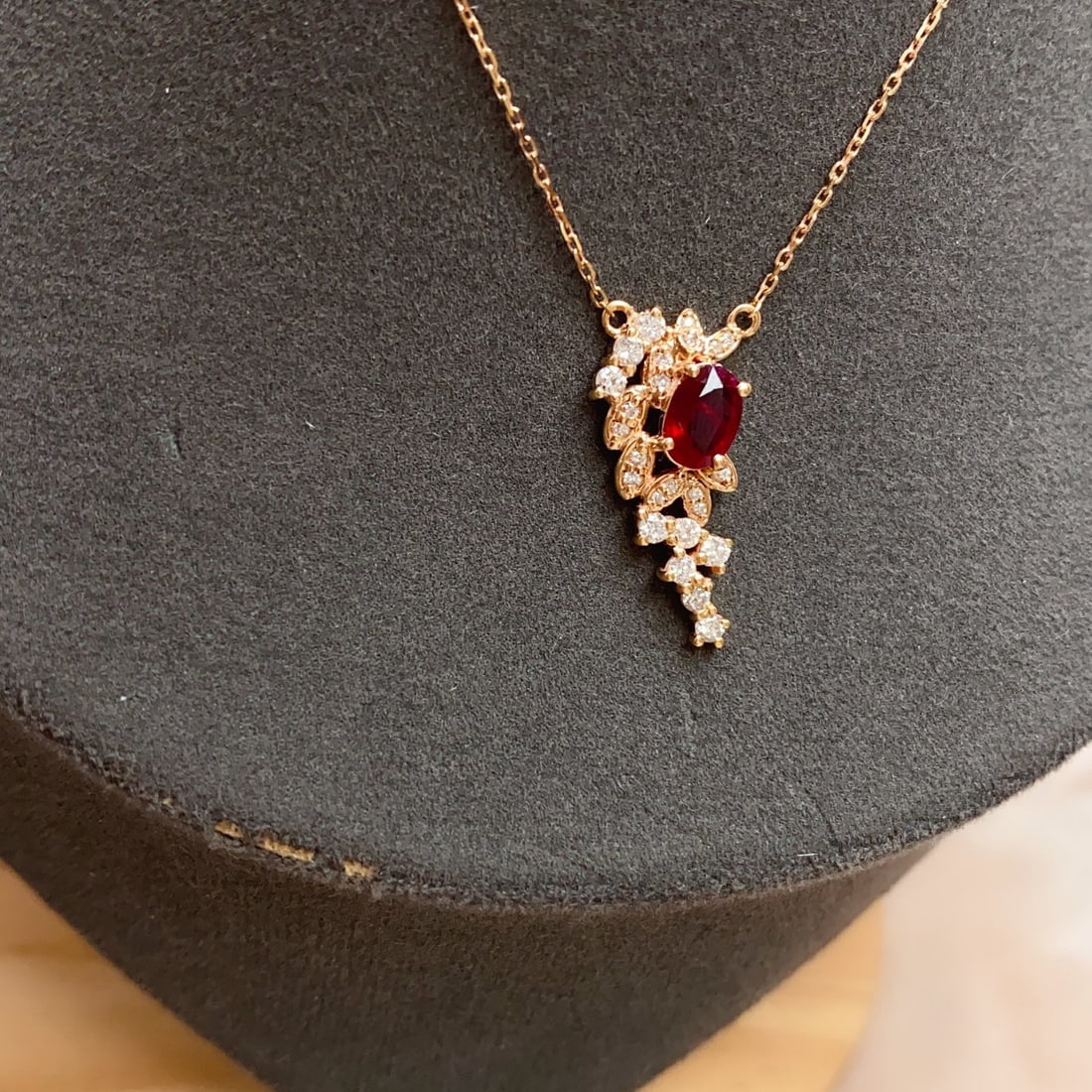 14k Gold 0.70 Ct Natural Ruby & Diamond Necklace - 3