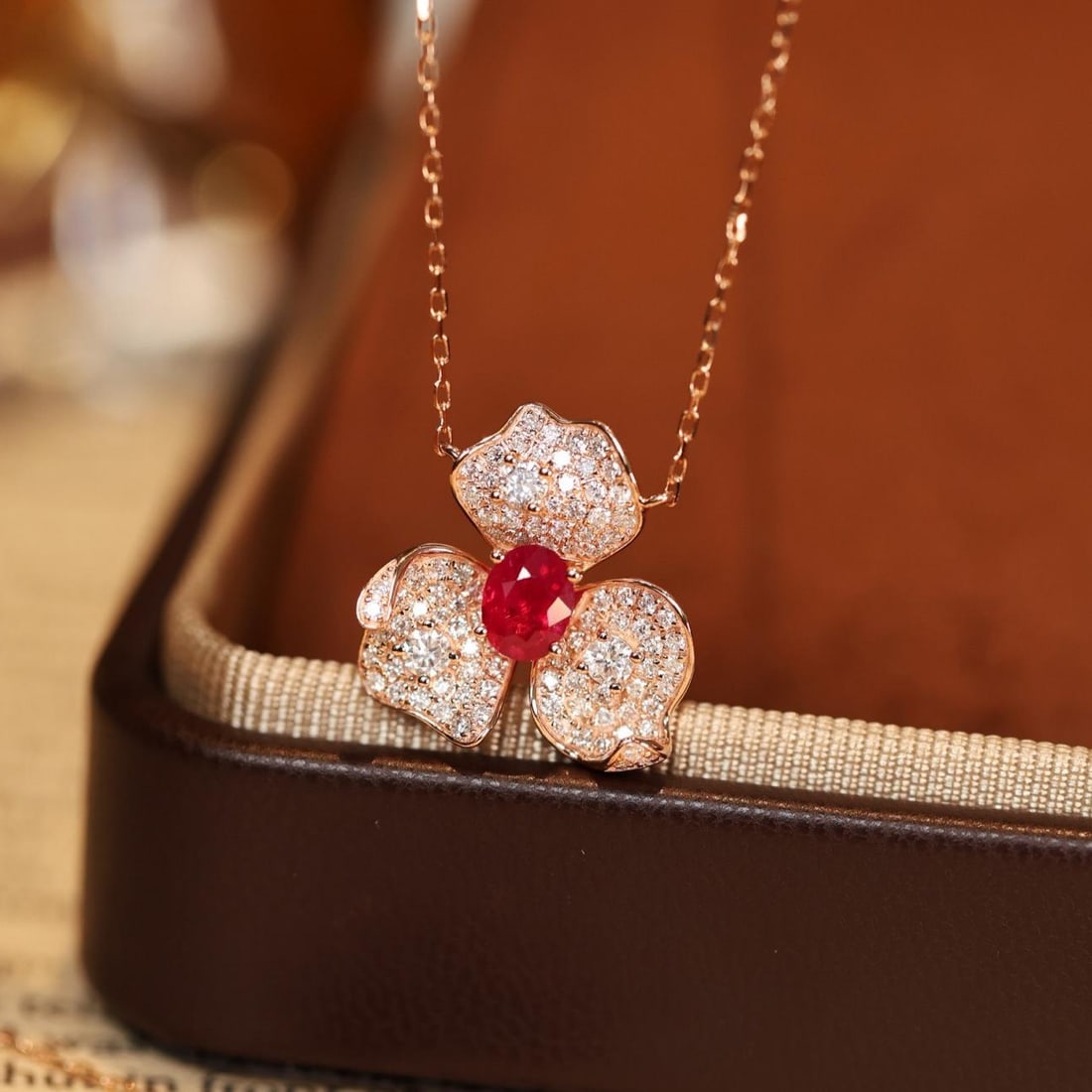 14k Gold 0.98 Ctw Vivid Red Natural Ruby & Diamond Necklace: Ref:231120100 // gold content:14k gold // main gemstone:ruby // shape:oval // carat weight:0. 4ct // color:vivid red // treatment:natural // // adjacent gemstone 2 : diamond // shape:round // carat