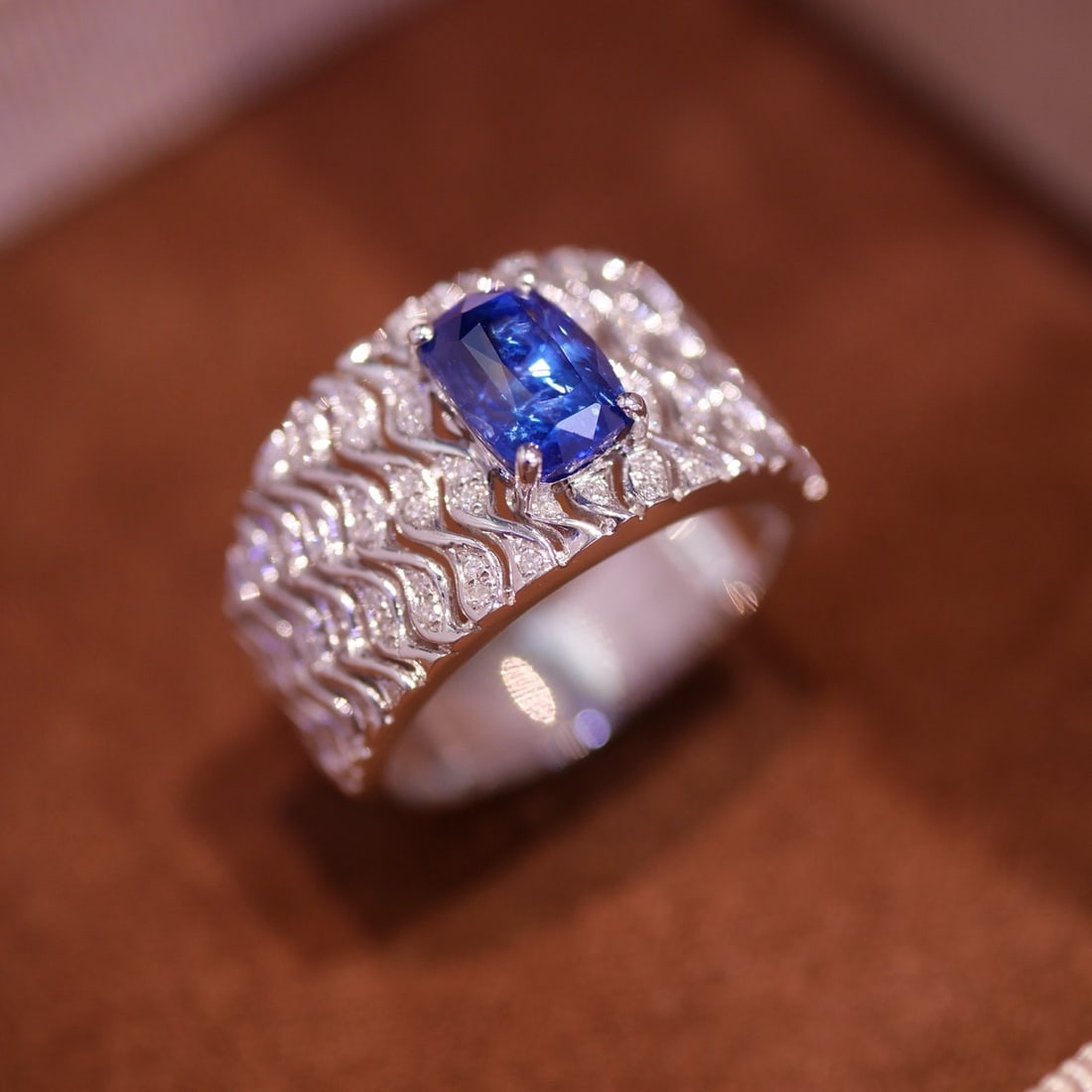 14k Gold 2.31 Ctw Natural Sapphire & Diamond Ring - 4