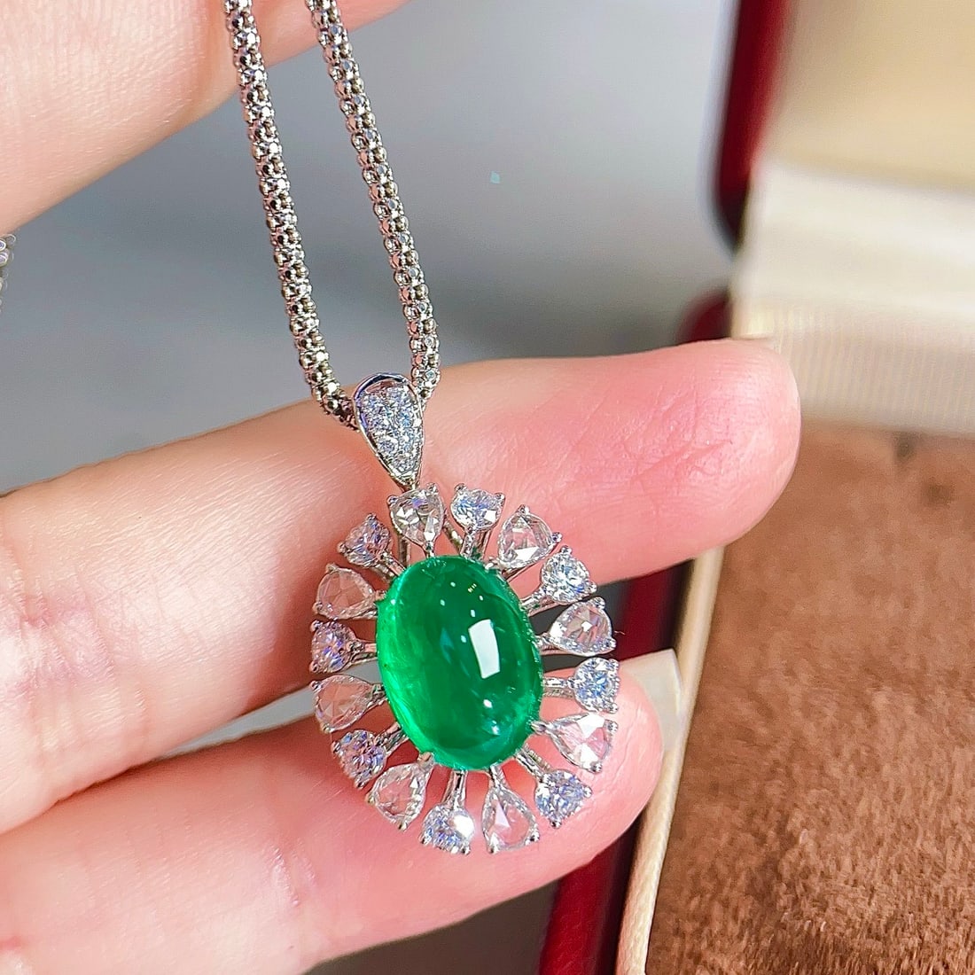 14k Gold 4.24 Ctw Vivid Green Natural Emerald & Diamond Ring/pendant( Without Chain ) - 5