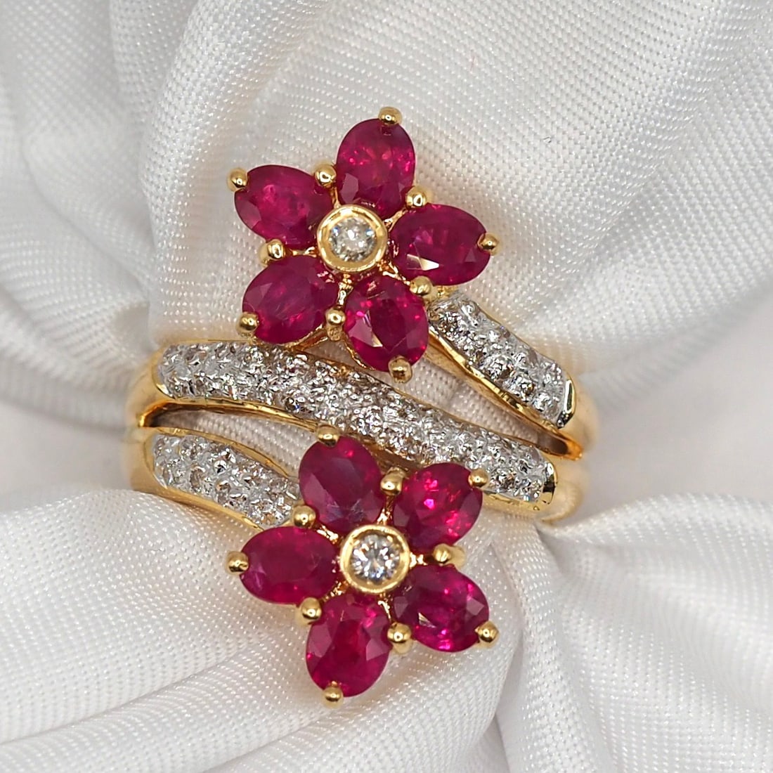 14k Gold 3.47 Ctw Natural Ruby & Diamond Ring (1 of 7)