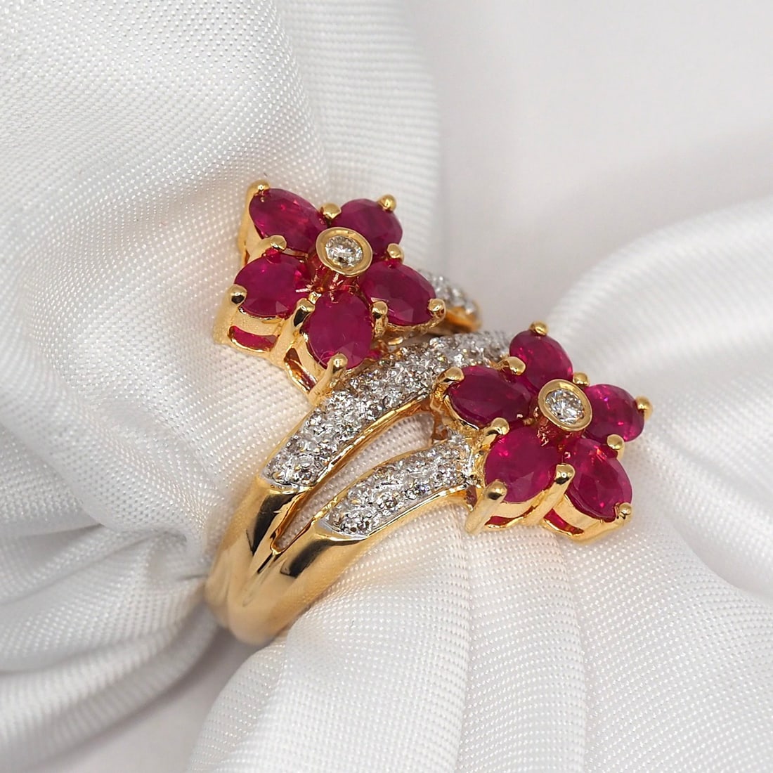 14k Gold 3.47 Ctw Natural Ruby & Diamond Ring - 2