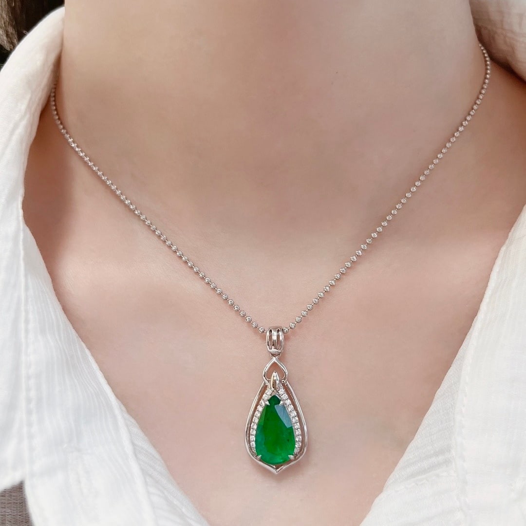 14k Gold 3.39 Ctw Vivid Green Natural Emerald & Diamond Pendant( Without Chain ) - 3