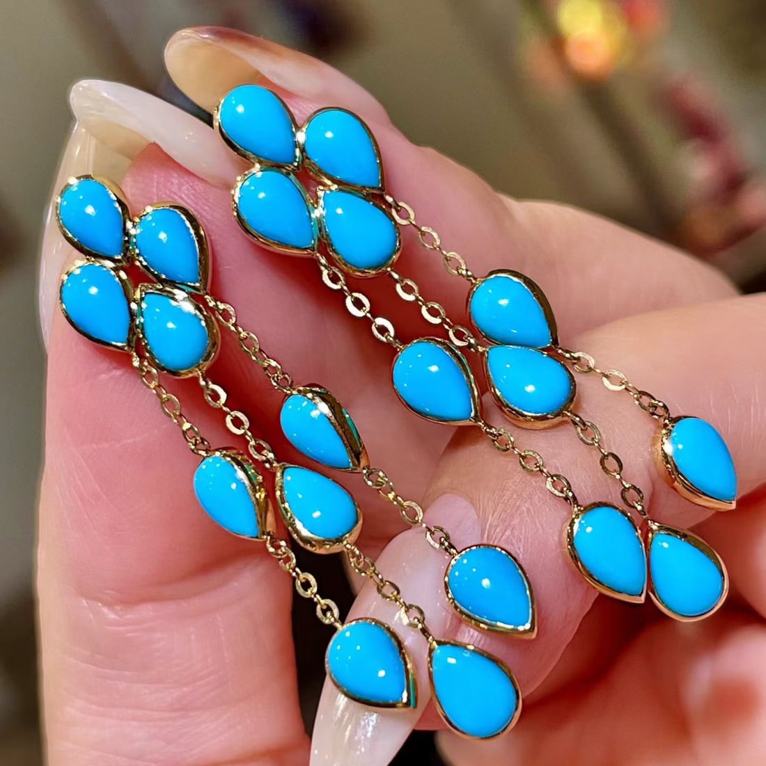 14k Gold 8.0 Ct Natural Blue Turquoise Earrings - 3