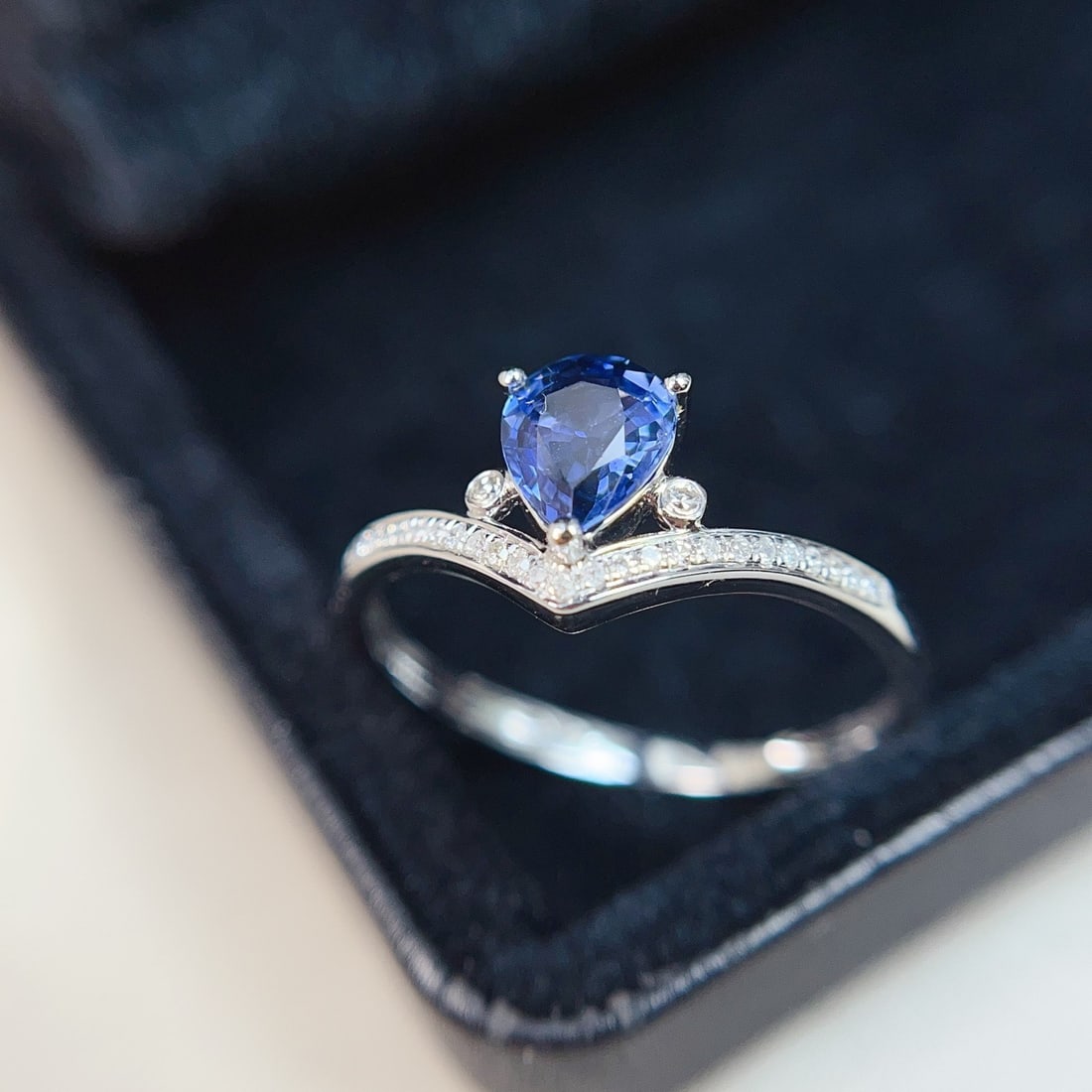 14k Gold 1.00 Ct Natural Sapphire & Diamond Ring - 2