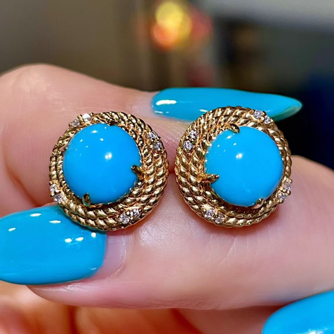 14k Gold 3.67 Ctw Natural Blue Turquoise & Diamond Earrings: Ref:231120181 // gold content:14k gold // main gemstone:blue turquoise // shape:round // carat weight:3. 59ct // color:blue // treatment:natural // cut grade:g // // adjacent gemstone 2 : diamond // s