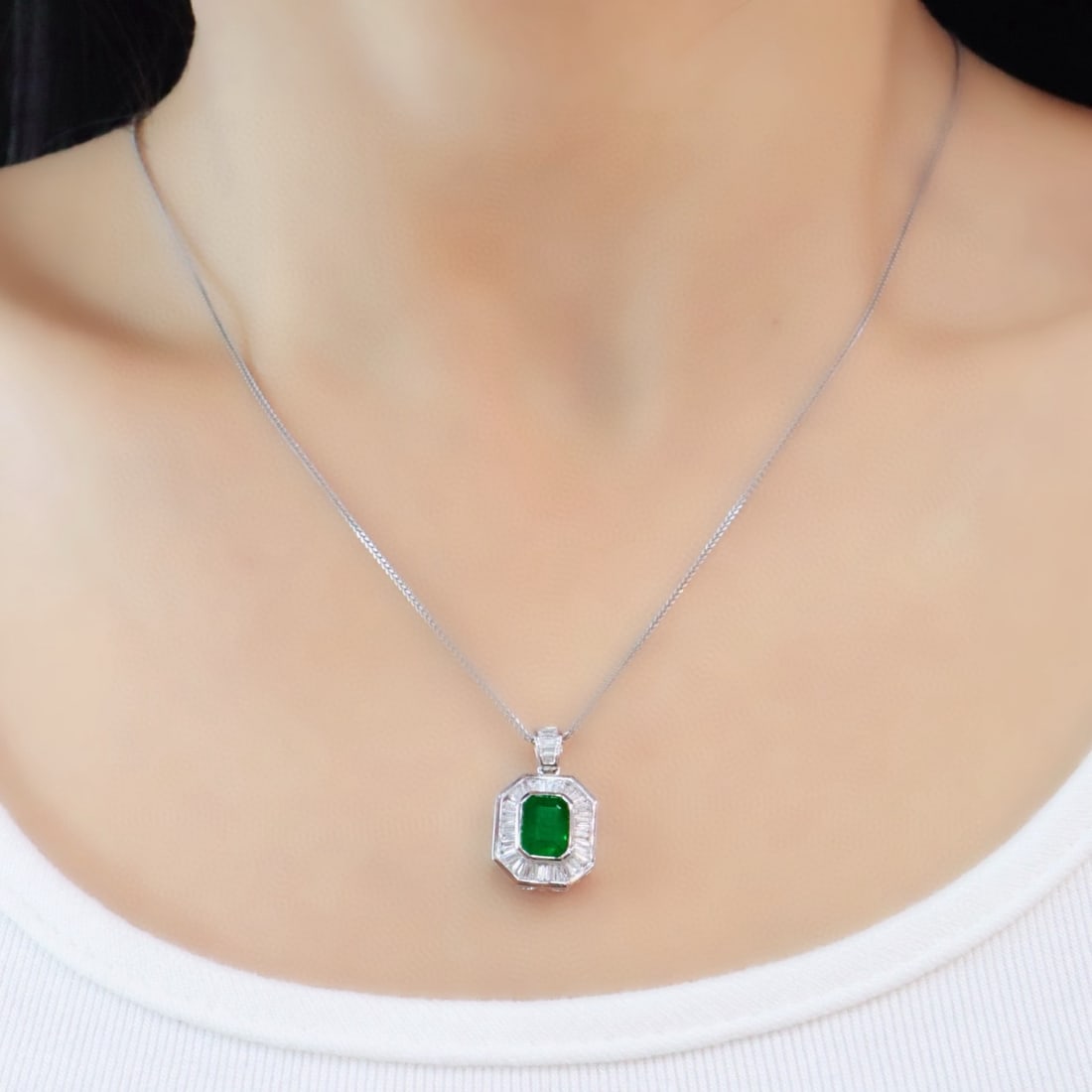 14k Gold 1.45 Ctw Vivid Green Natural Emerald & Diamond Pendant( Without Chain ) - 5