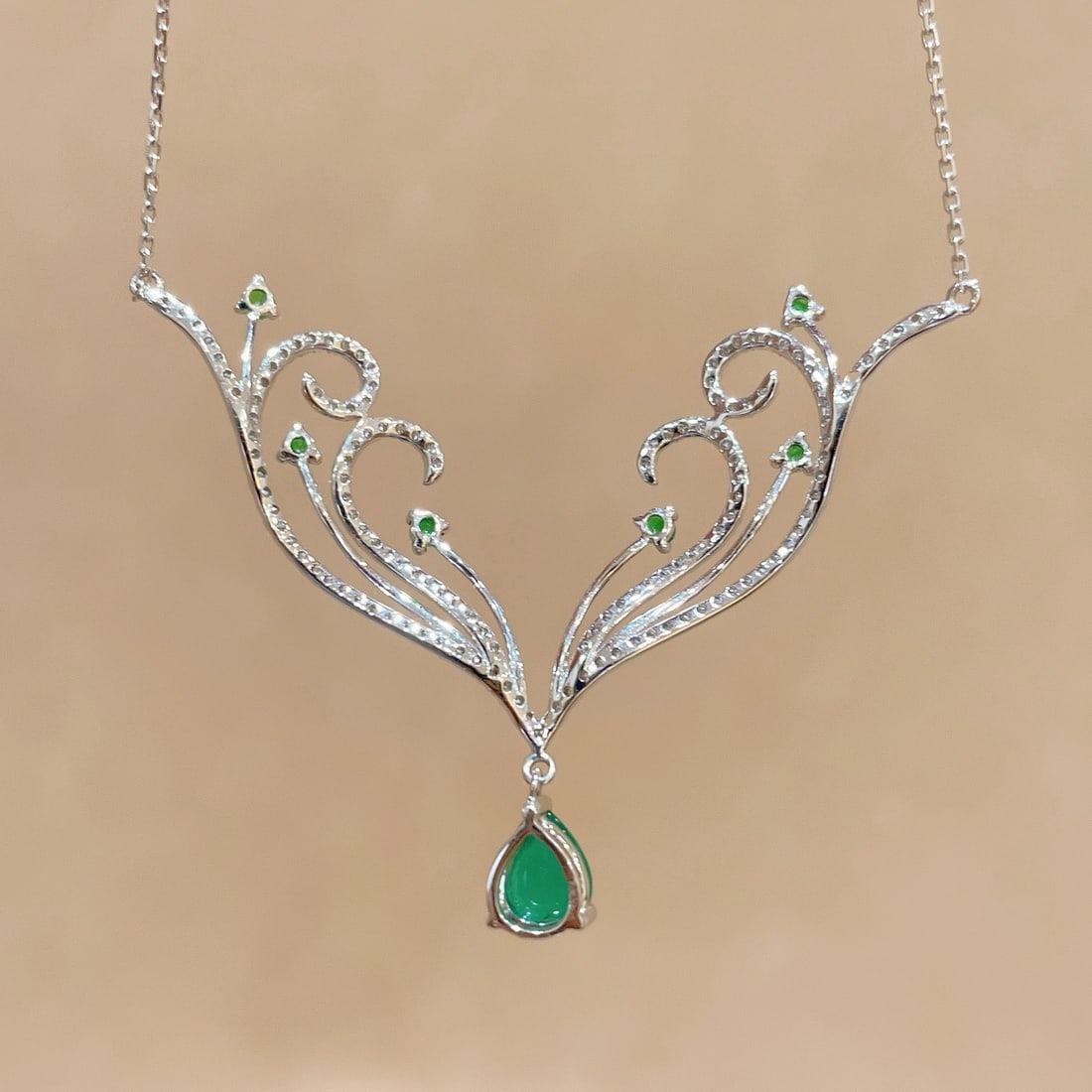 14k Gold 1.24 Ctw Natural Emerald & Diamond Necklace - 5