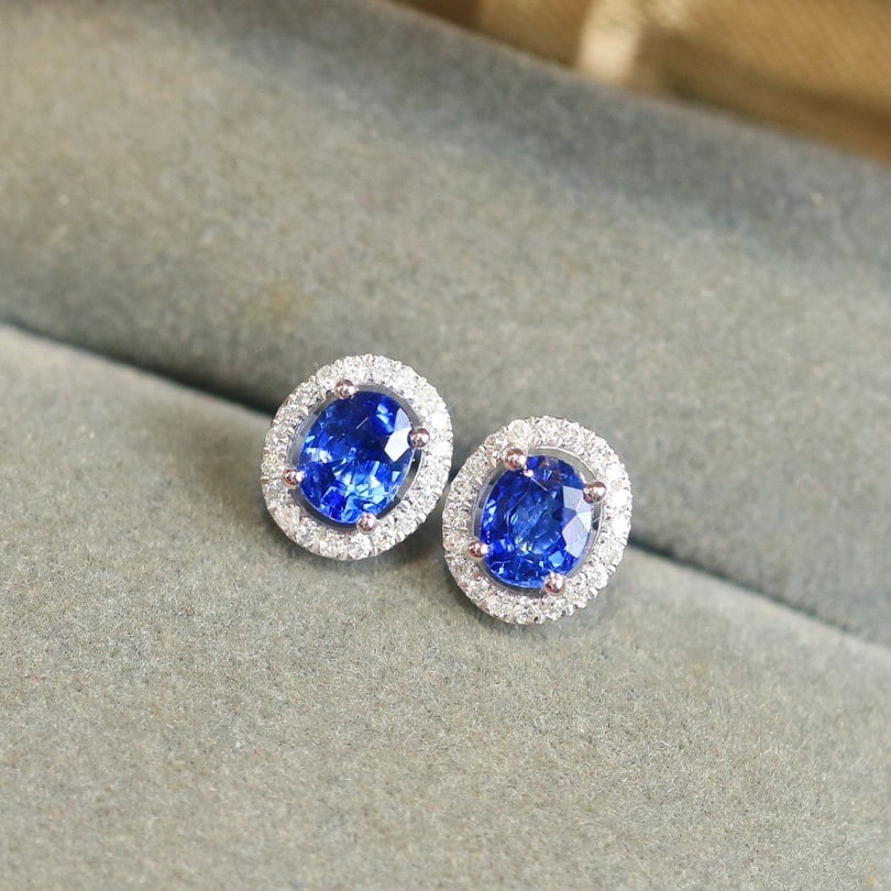14k Gold 0.96 Ctw Vivid Blue Natural Sapphire & Diamond Earrings - 2