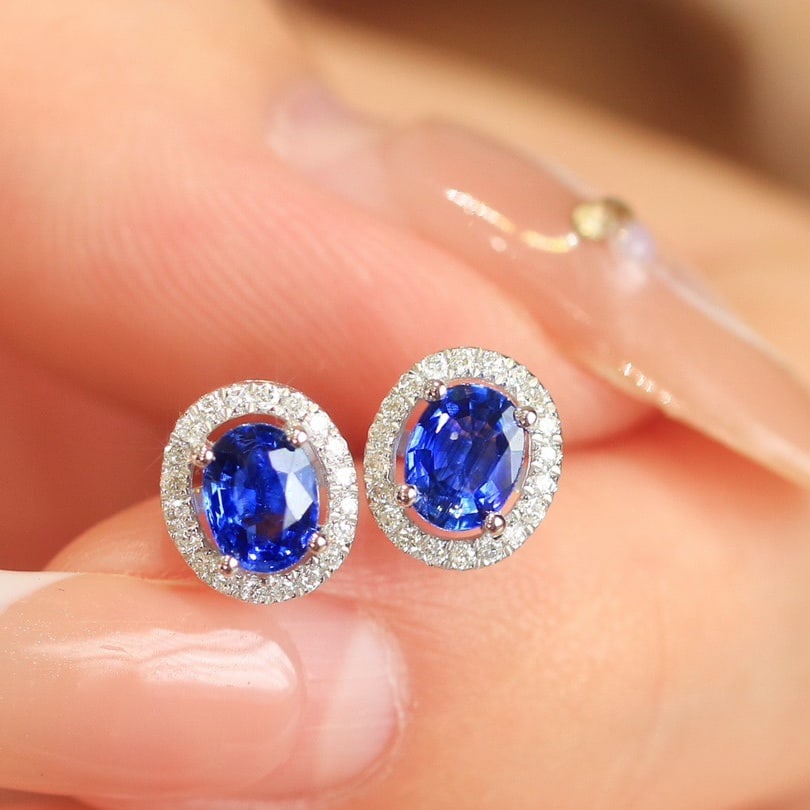 14k Gold 0.96 Ctw Vivid Blue Natural Sapphire & Diamond Earrings - 4