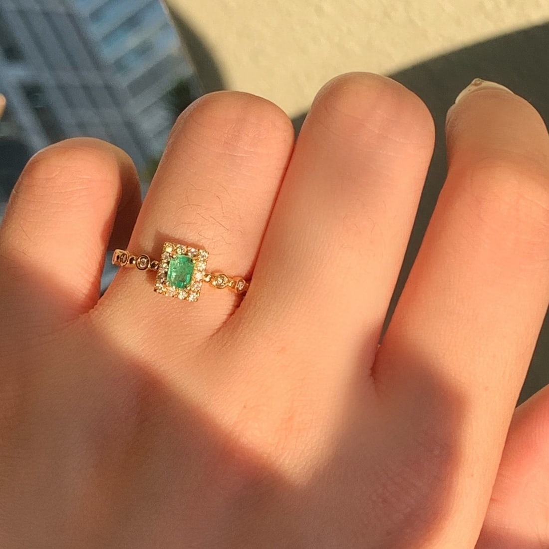 14k Gold 0.50 Ctw Natural Emerald & Diamond Ring - 4