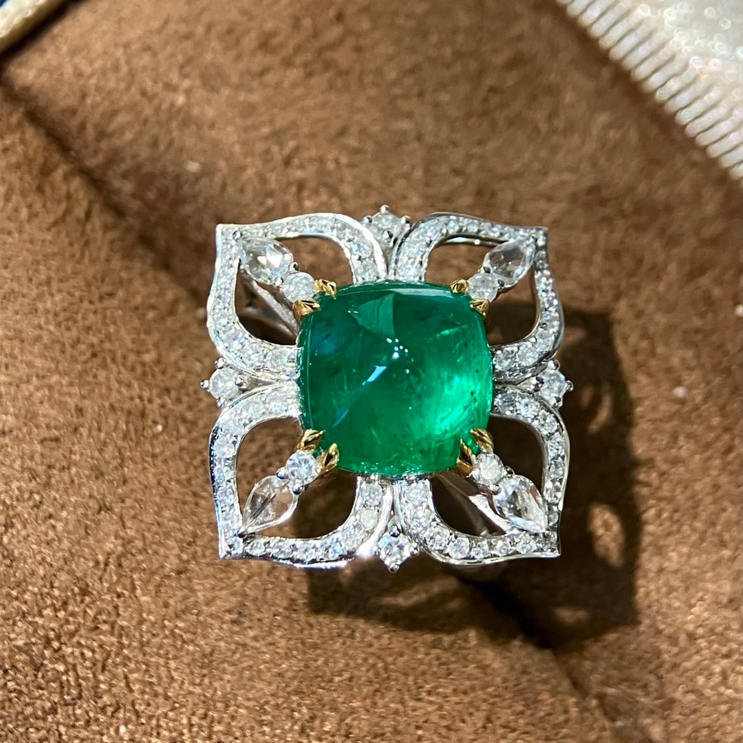 14k Gold 4.08 Ctw Vivid Green Natural Emerald & Diamond Ring - 2