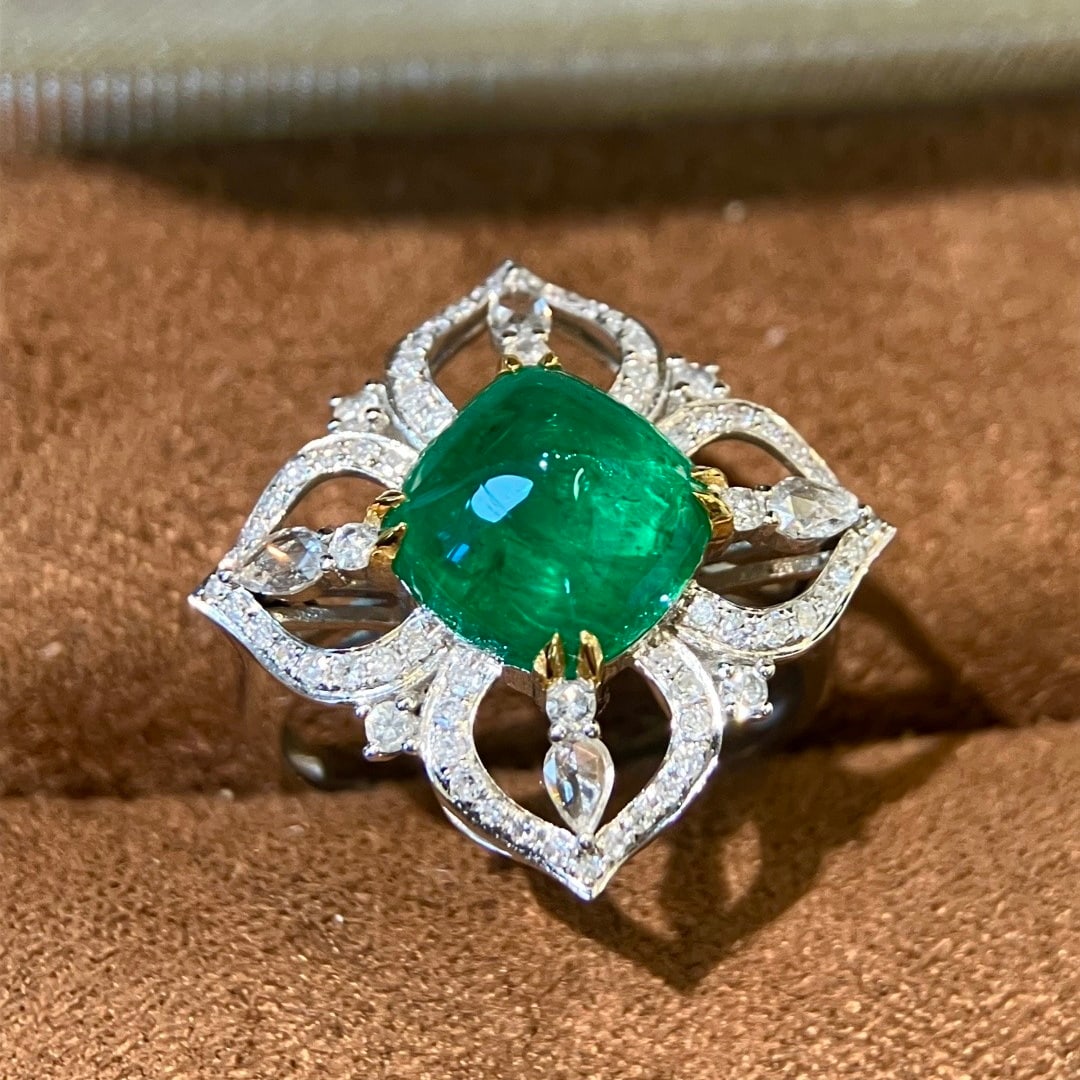 14k Gold 4.08 Ctw Vivid Green Natural Emerald & Diamond Ring - 3