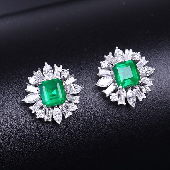 14k Gold 1.26 Ctw Natural Emerald & Diamond Earrings - 4