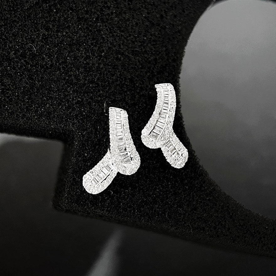 14k Gold 0.42 Ct Natural H Diamond Earrings (1 of 6)