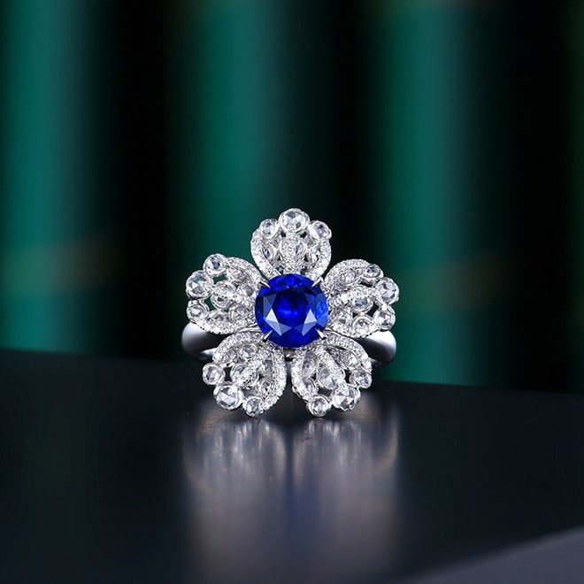 14k Gold 2.15 Ctw Natural Sapphire & Diamond Ring: Ref:231120265 // gold content:14k gold // ring size:7. 25us // // main gemstone:sapphire // shape:oval // carat weight:1. 9ct // color:blue // treatment:natural // // adjacent gemstone 2 : diamond