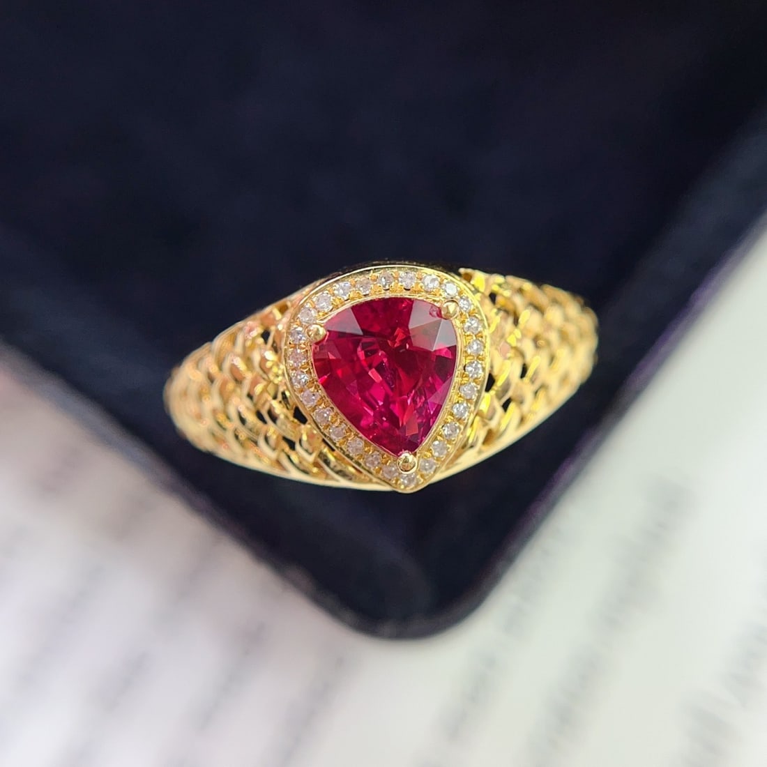 14k Gold 1.15 Ct Natural Ruby & Diamond Ring: Ref:231120270 // gold content:14k gold // ring size:7. 25us // // main gemstone:ruby // shape:pear // carat weight:1. 15ct // color:red // treatment:natural // // adjacent gemstone 2 : diamond //