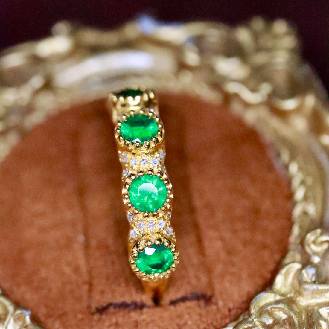 14k Gold 0.69 Ctw Natural Emerald & Diamond Ring - 2