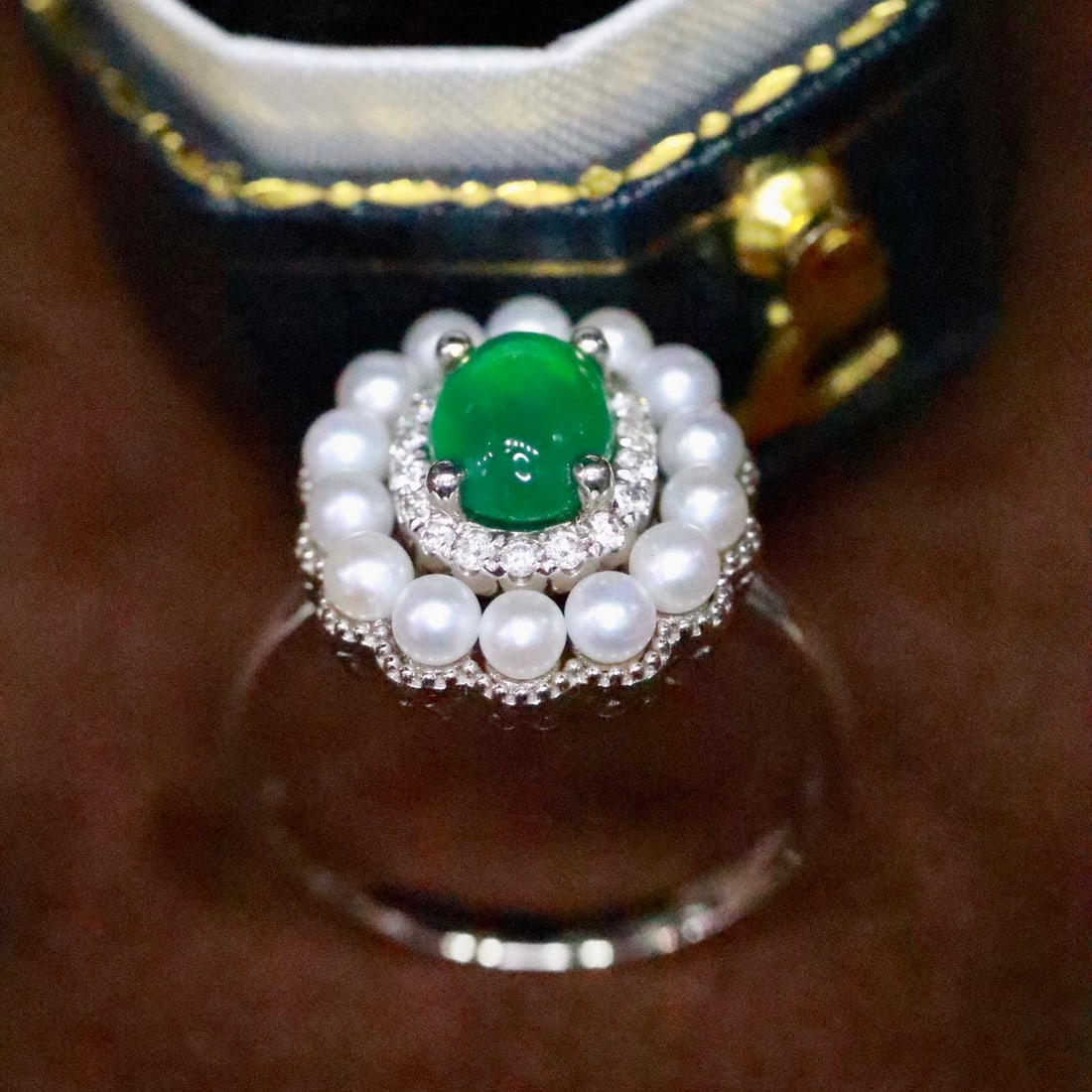 14k Gold 0.94 Ctw Natural Emerald & Diamond Ring - 4