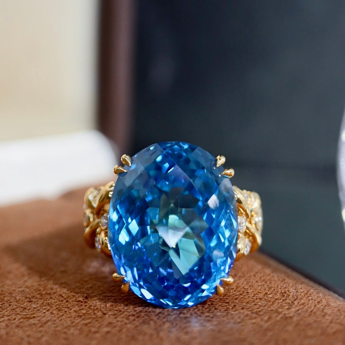 14k Gold 20.38 Ctw Natural Topaz & Diamond Ring (1 of 9)