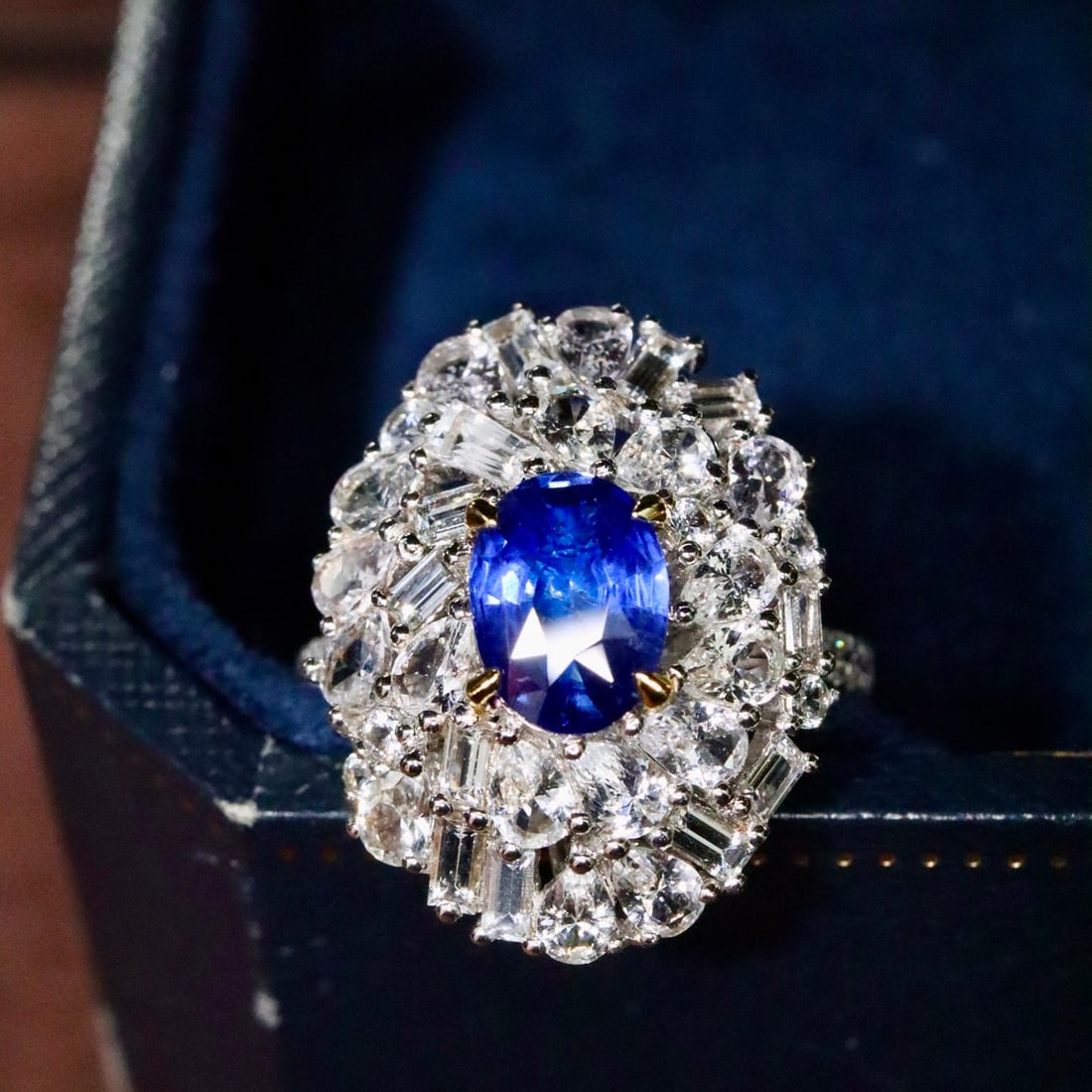 14k Gold 1.80 Ctw Natural Sapphire & Diamond Ring - 4