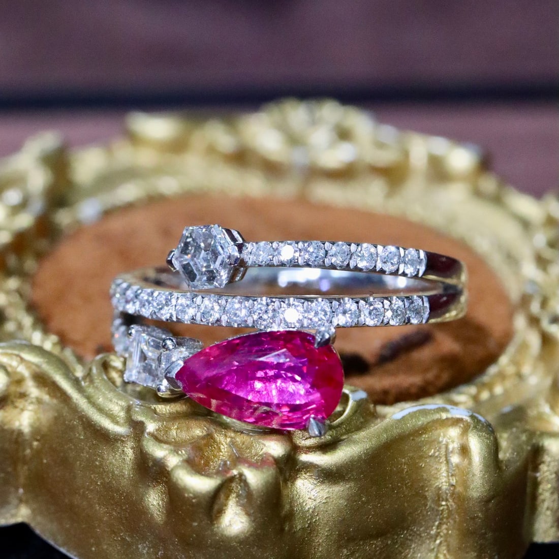 14k Gold 1.25 Ctw Natural Ruby & Diamond Ring - 4